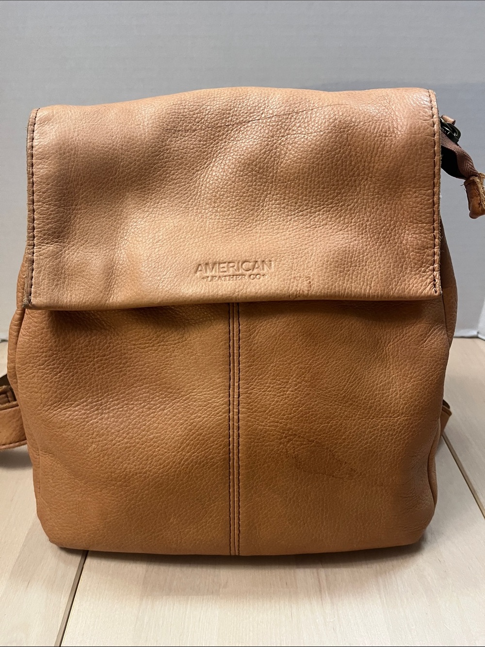 American Leather Co. Tan Light Brown Backpack Book Bag Purse - Picture 3 of 16